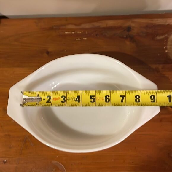 Pyrex Empire Golden Scroll Casserole Dish 1 1/2 quart - Picture 9 of 10